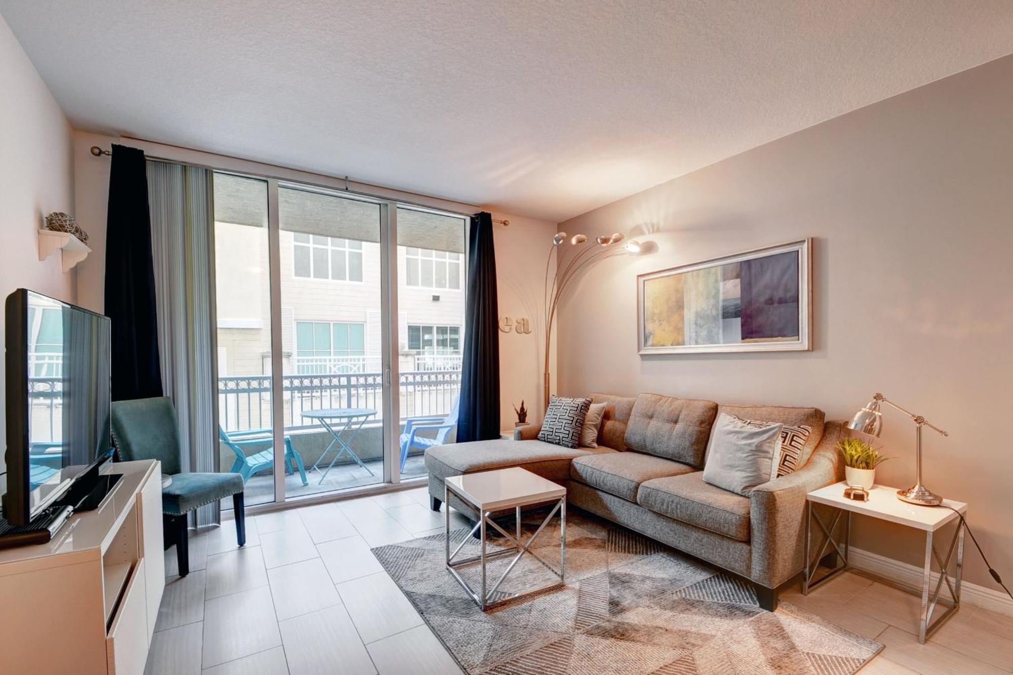 Amazing One-Bedroom In Casa Costa!Beach Pass Inc! ボイントンビーチ エクステリア 写真